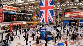 A Walk Through The London Victoria Station London England [upl. by Esoj]